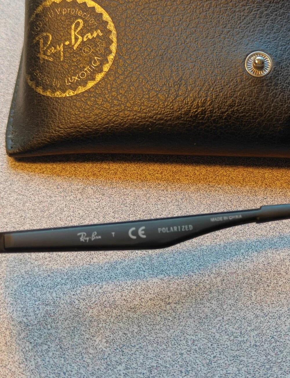 Ray-Ban Black Aviator Polarized Sunglasses with Case